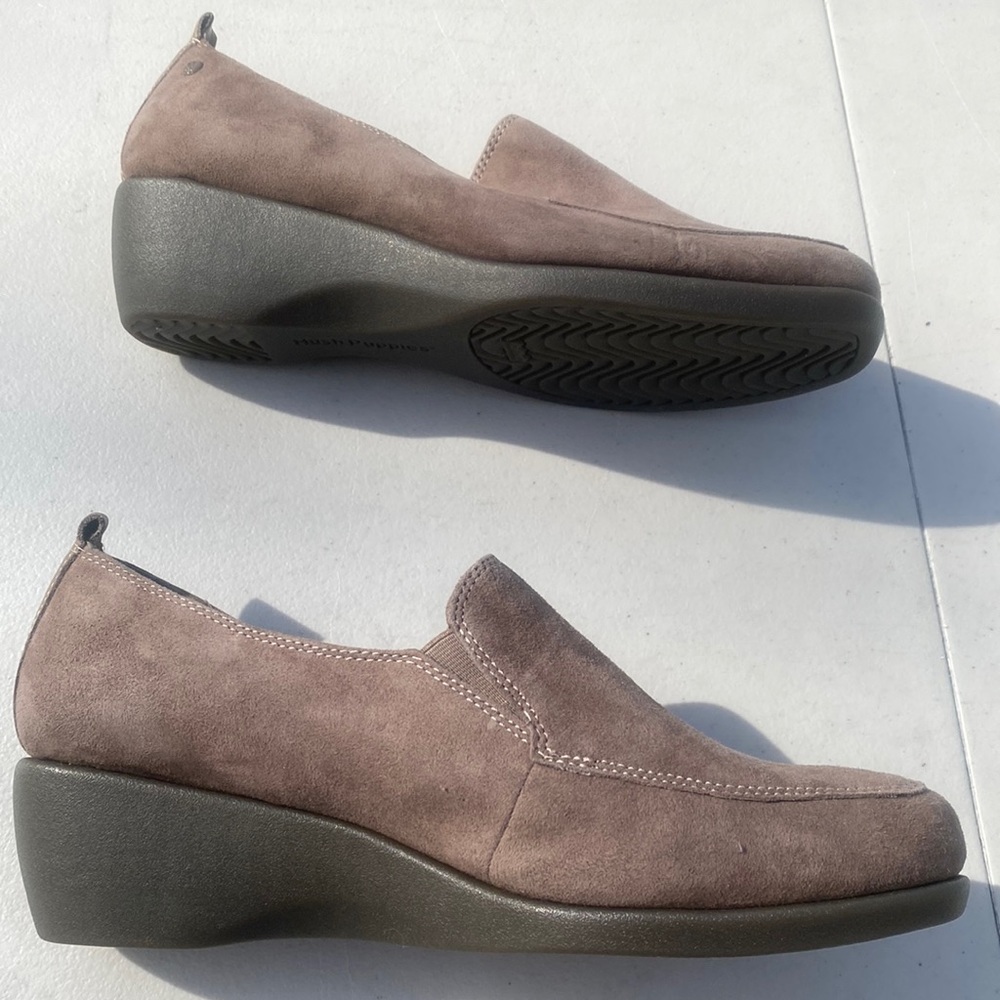 New Hush Puppies Tan Faux-Suede Wedge Loafers, Sz 11